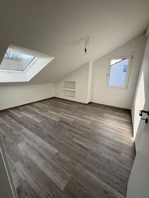 Schlafzimmer DG l..jpg