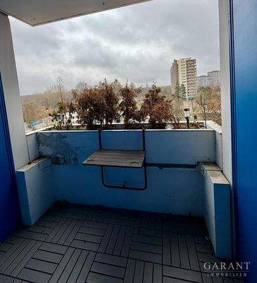 Kleiner Balkon vom Essbereich zu betreten 