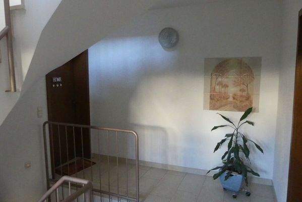 20260303_obj5914_hausflur_og1_inb20_brk