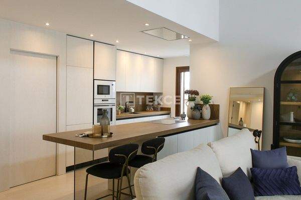 Stylish 3-Bedroom Villas with Pool in La Finca Resort Algorfa