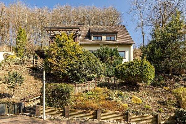 Außenansicht, Straßenseite