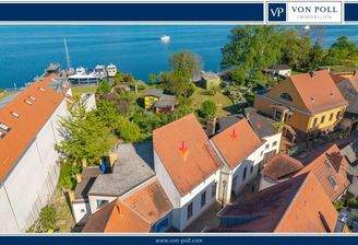 Haus , Grundstück Wasserzugang