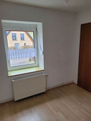 Bild 21 EG Kinderzimmer .jpg