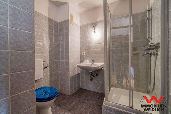 Duschbad im Erdgeschoss