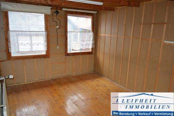 Zimmer über Toreinfahrt