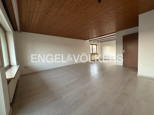 Wohn- und Essbereich - Platz für eine große Familie