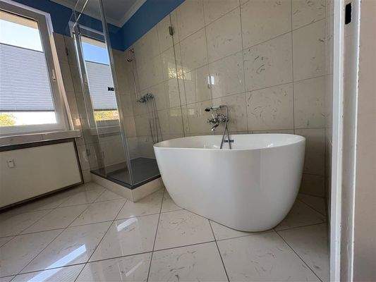 Dusch- und Wannenbad