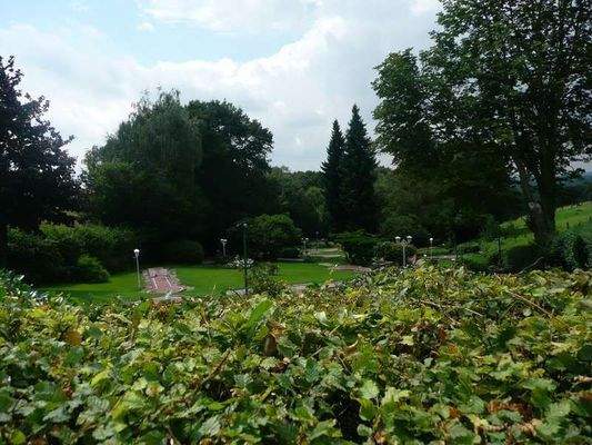 + Minigolfanlage + Wildgehege