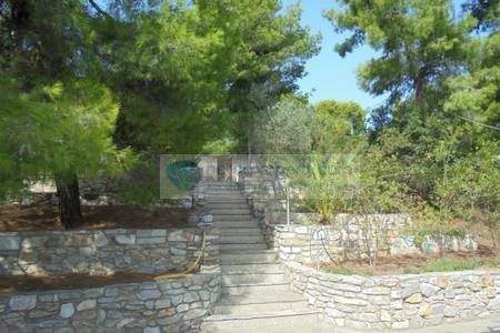 9 stairway from upper terrasse to parking area