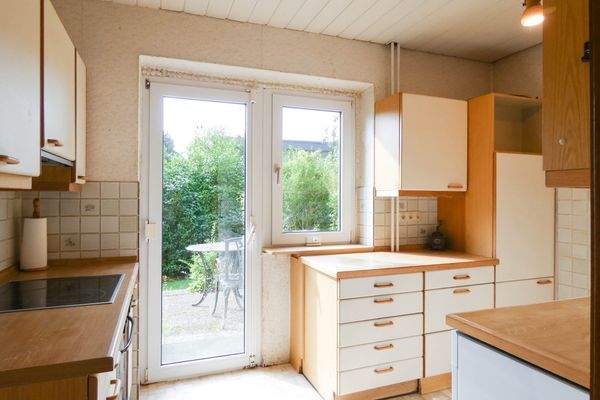 ist lichtdurchflutet und