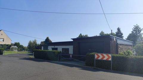 Waldhufen Halle, Waldhufen Hallenfläche