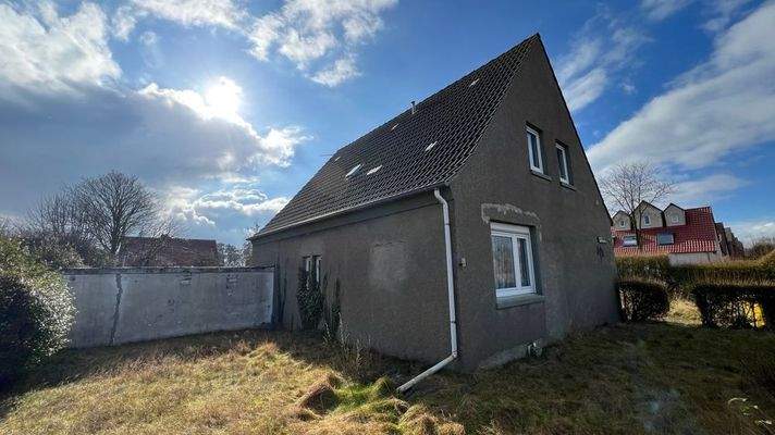 Grundstück Straßenseite