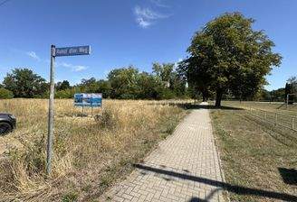 Weg_zur_Ortsmitte_1