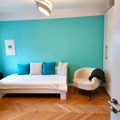 Kinderzimmer/Büro EG