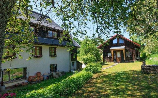 LH-hinten-Nebenhaus-01