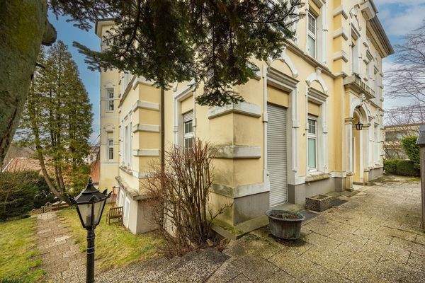 Außenansicht, Garten und Terrasse