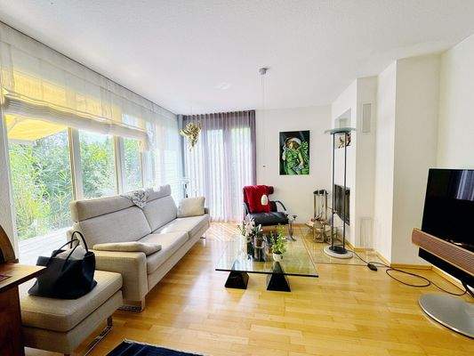 Wohnbereich mit Kamin