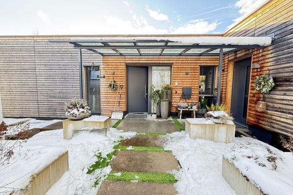 Eingang Haupthaus & Einliegerwohnung