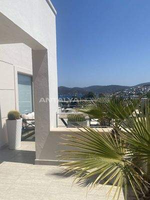 Furnished Flat with a Sea-View Terrace in Bodrum Türkbükü