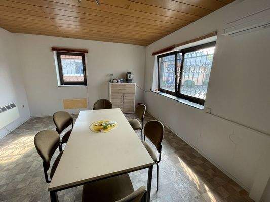 FH462 Sozialräume Lagerhalle