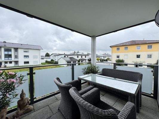 Großer Balkon auf der Südseite