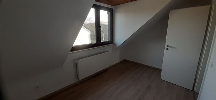 Gemütliche 3-Zimmer-Wohnung, Freiherr-vom-Stein-Str., Du-Friemersheim