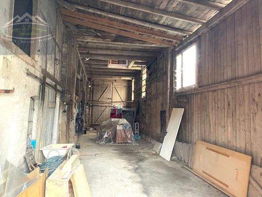 46 Scheunenansichten III