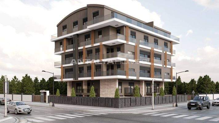 Apartments with Balcony and Garden in Konyaalti