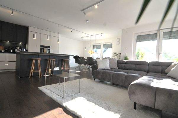 Wohnen und Essen Bild 1