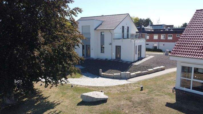 Variante mit Büroanbau