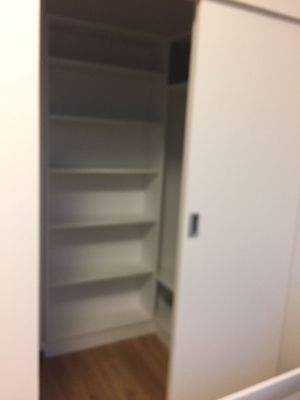 Offener Einbauschrank