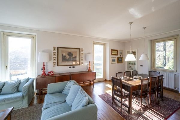 Wohnen-Essen (living room-dining)