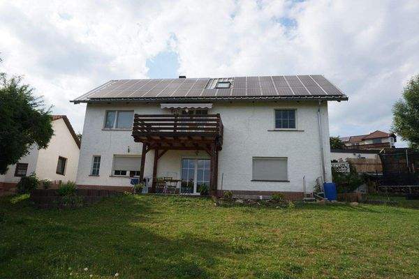 Hausansicht vom Garten.JPG