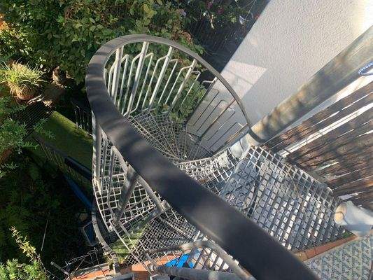 Balkontreppe außen 
