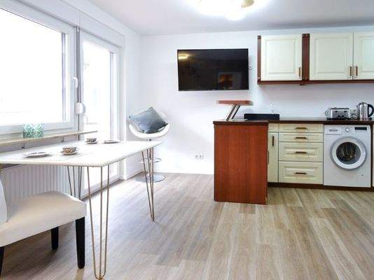 048 Tisch1 (1 von 1)