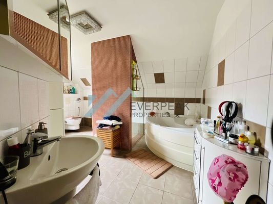 Badezimmer 1 OG