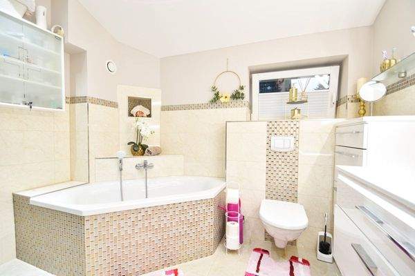 Vollbad im 1. Obergeschoss