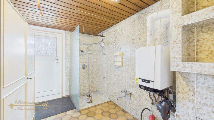 Dusche im Untergeschoss