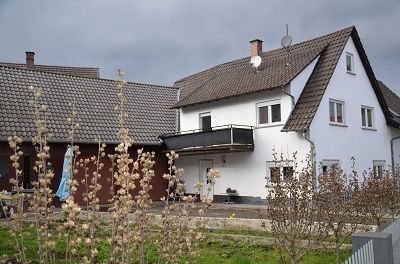 Älteres Einfamilienhaus mit Ökonomiegebäude in Willstätt-Eckartsweier