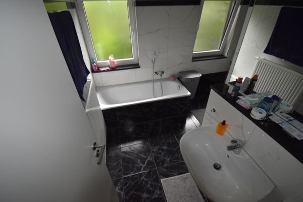 DG: Wohnungsbeispiel modernes BAD 