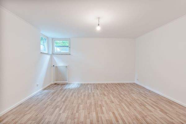 Schlafzimmer groß Souterrain