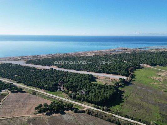 Seaside Land in a Designated Tourism Spot in Antalya Manavgat