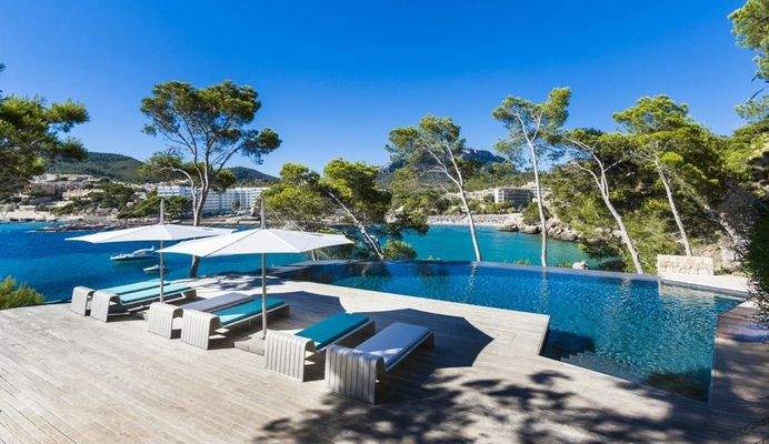 Luxusvilla zum Verkauf in der ersten Linie von Camp de Mar BHHS-BAL-0908