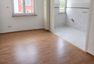 Esszimmer und Küche