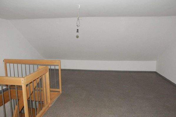 Büro mit Workspace im DG