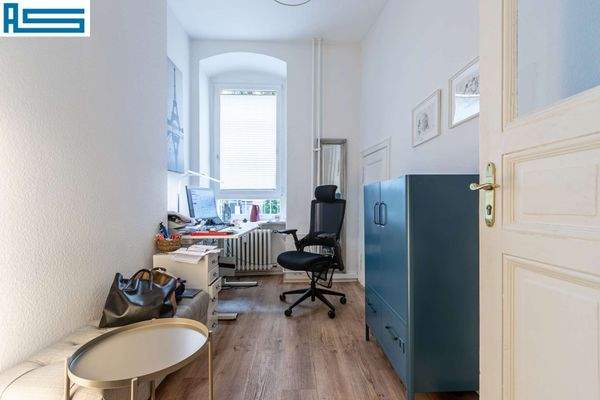 Büroraum Seitenflügel