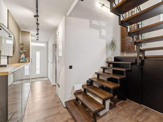 1. OG - Eingangsbereich