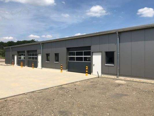 Frontansicht Halle Neubau 