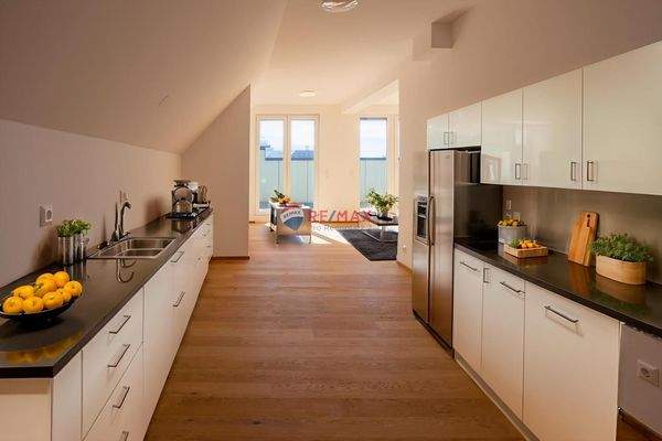 Virtual Staging AI- Kitchen