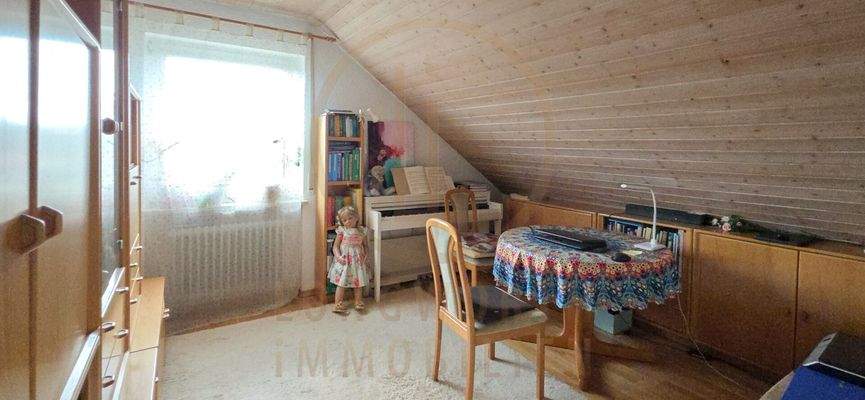 22-Westend-Wohnung-Nebenzimmer-Wohnzimmer